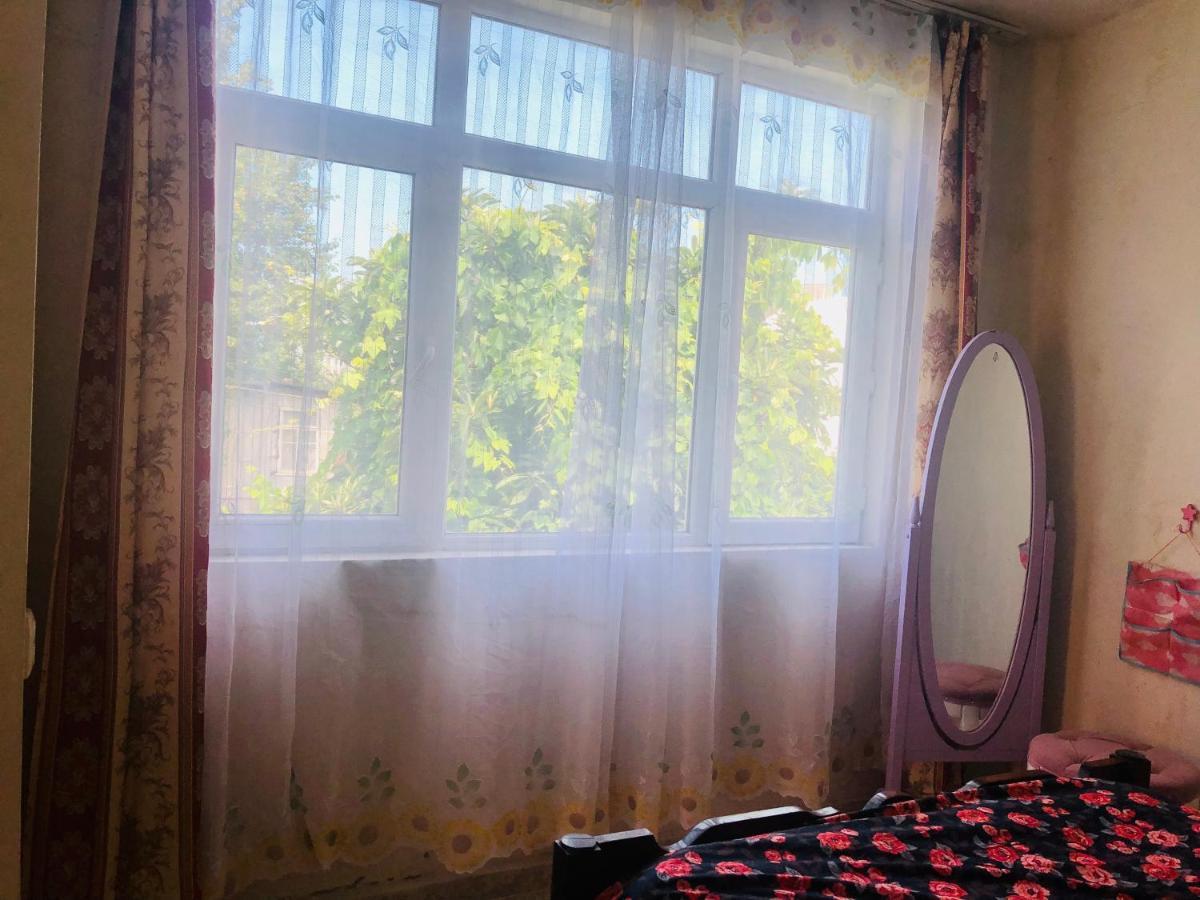 Hotel Rozmarin Нouse Makhinjauri à Batoumi Extérieur photo