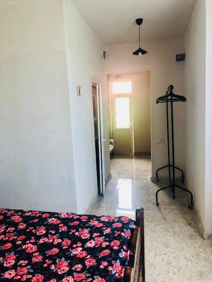 Hotel Rozmarin Нouse Makhinjauri à Batoumi Extérieur photo