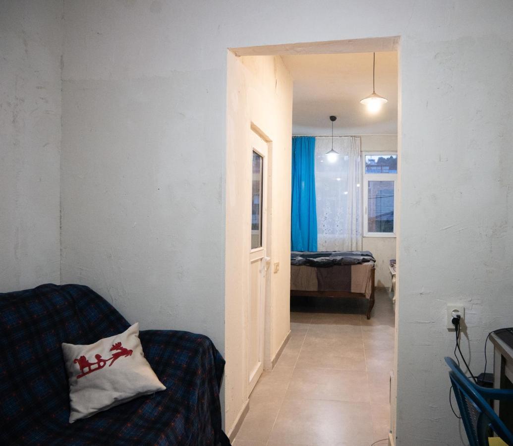 Hotel Rozmarin Нouse Makhinjauri à Batoumi Extérieur photo